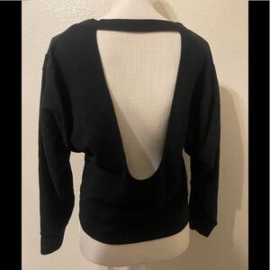 🥳 4 for 25 victoria secret open back sweater top